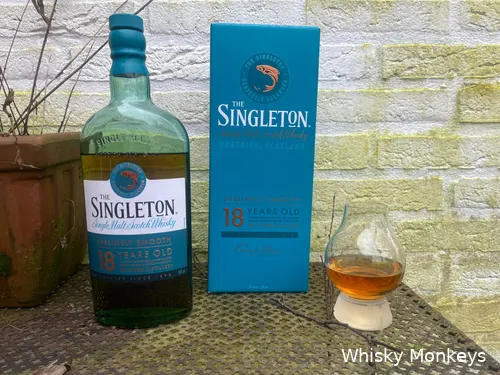Bottle of The Singleton of Dufftown 18 Years with packaging