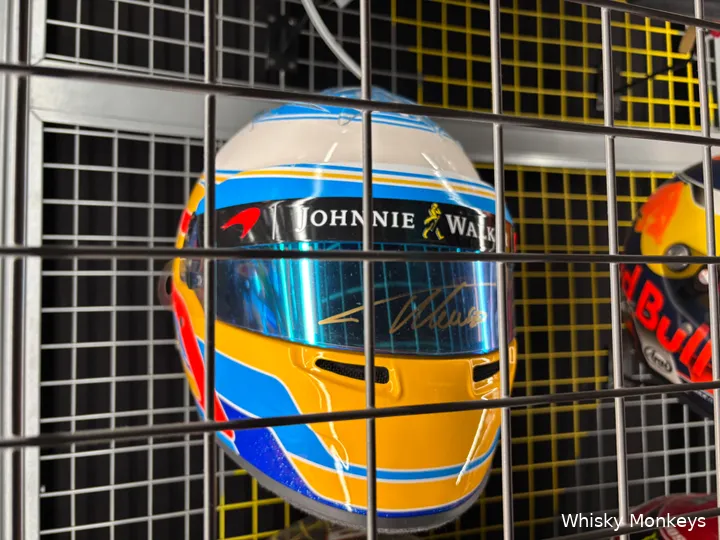 Johnnie Walker whisky Formule 1 helm formula 1 experience