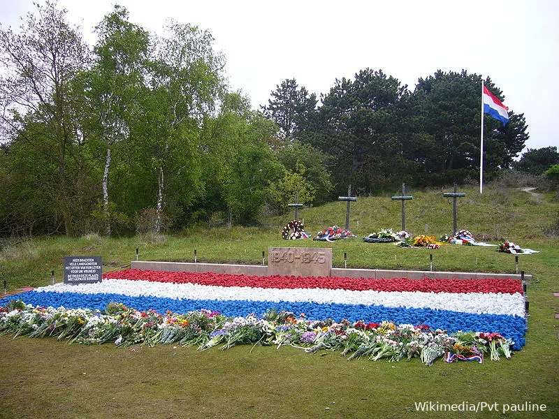 herdenking dodenherdenking waalsdorpervlakte cc by sa 20 pvt pauline wikimedia