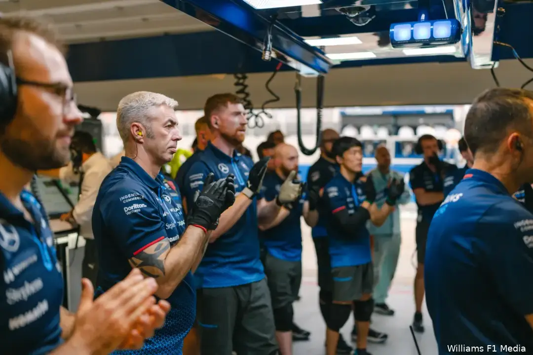 <i>Sainz was onder de indruk van de motivatie van het team.</i>