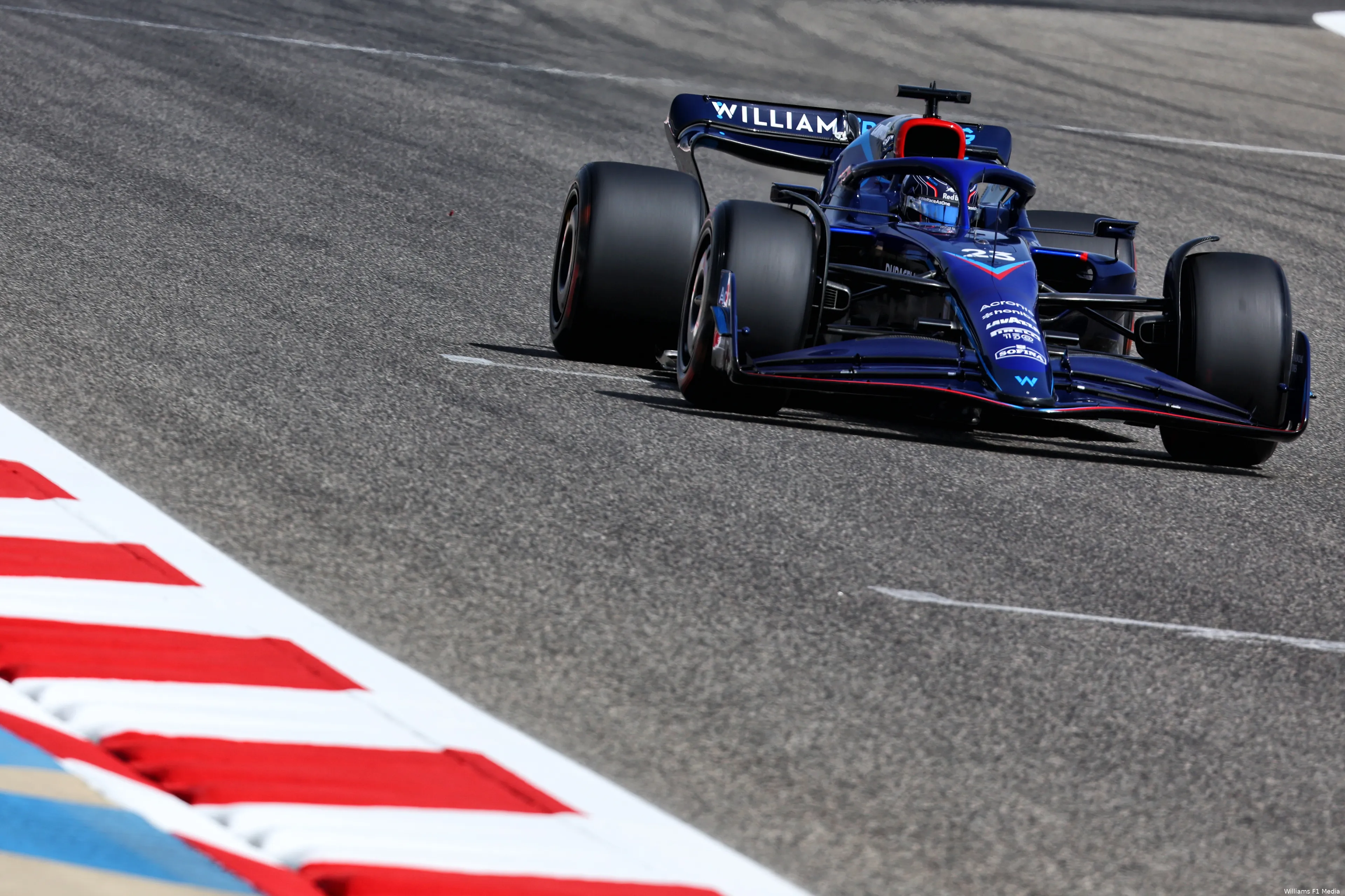 Alexander Albon FW44 Williams Bahrein Test