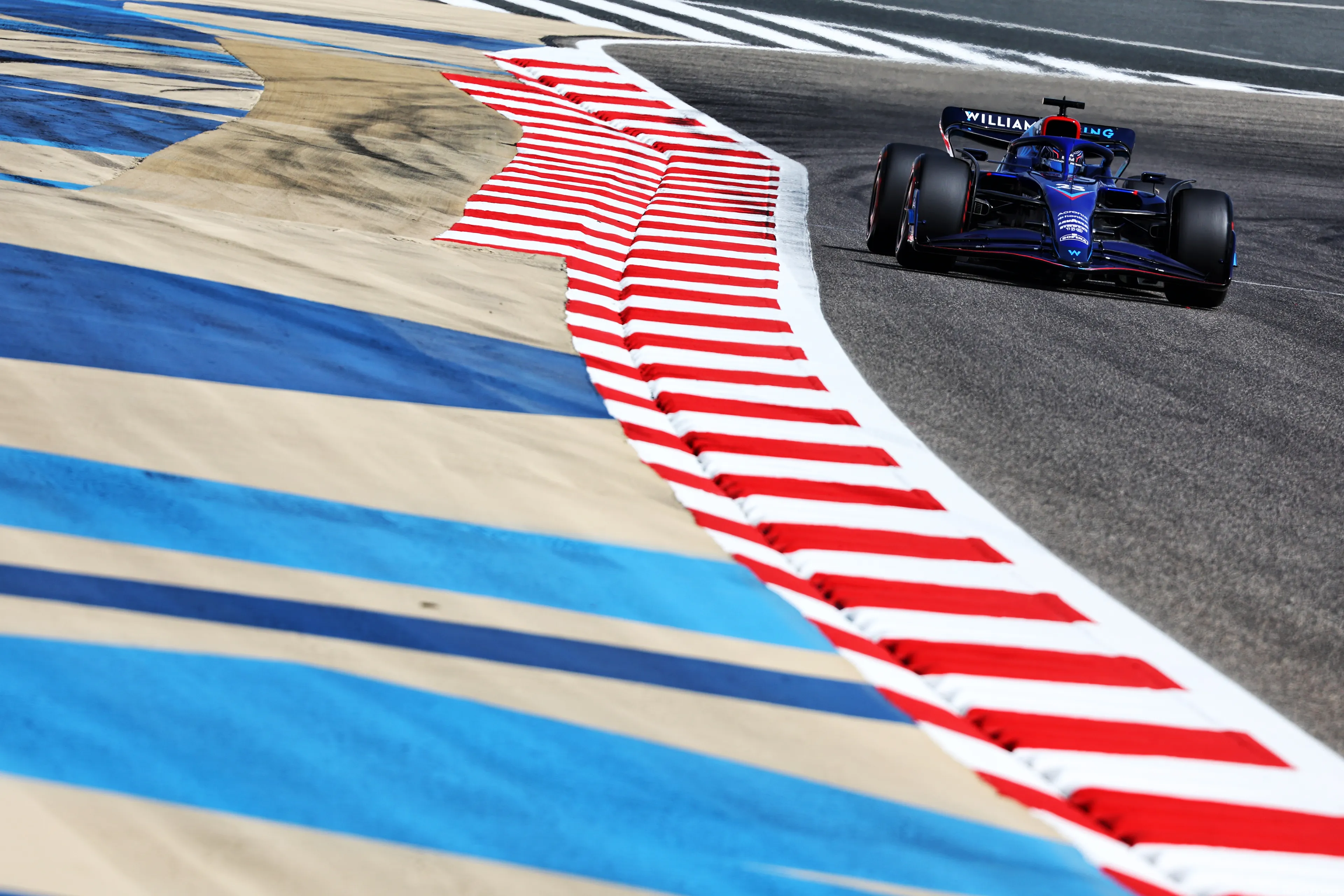 Alexander Albon FW44 Williams Bahrein Test