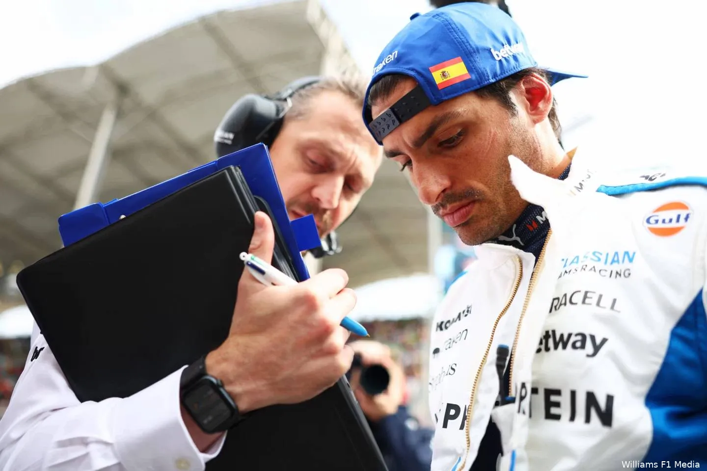 carlos-sainz-williams-bakoe-zondag (9)