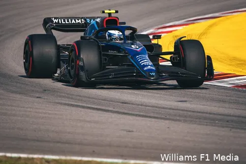 Nicholas Latifi in actie voor Williams in 2022. In 2023 keerde de Canadees niet terug bij het team.