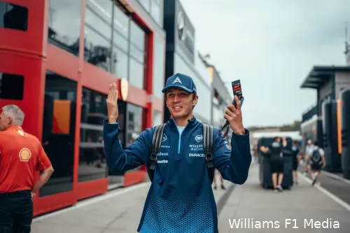 <i>Sainz wordt de nieuwe teamgenoot van Alexander Albon.</i>