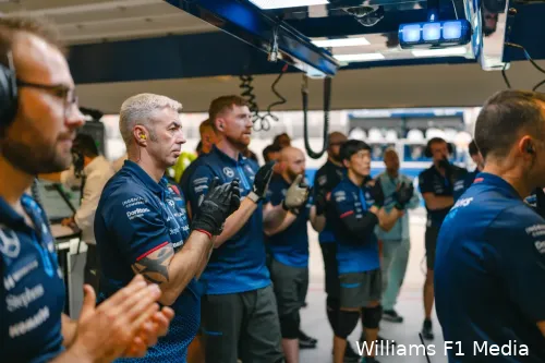 <i>Sainz was onder de indruk van de motivatie van het team.</i>