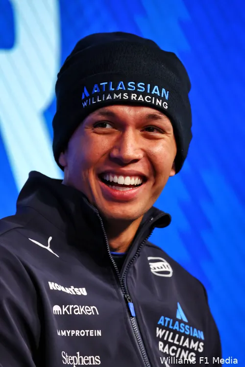 <i>Albon ziet veel veranderingen sinds Sainz bij het team is gekomen.</i>