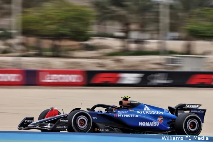 <i>Carlos Sainz in de FW47</i>