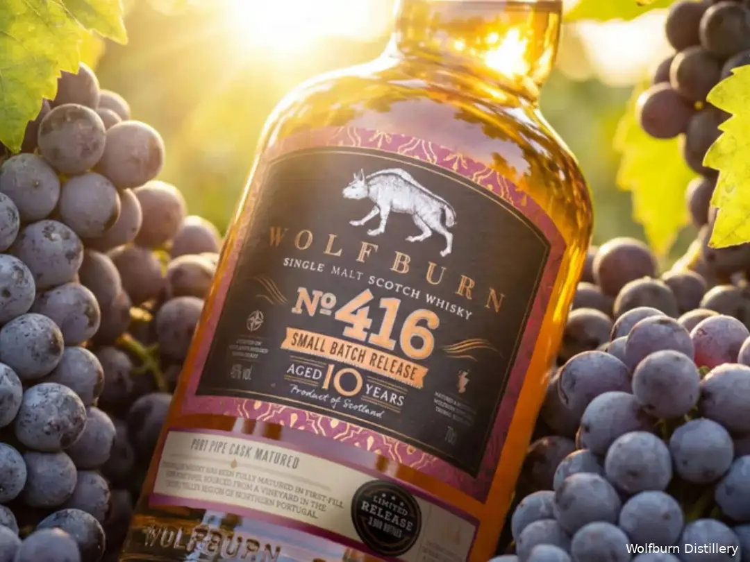 Wolfburn Small Batch Series 416 whisky close up