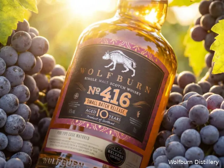Wolfburn Small Batch Series 416 whisky close up