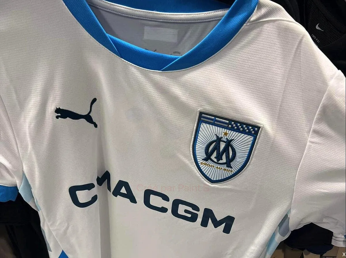 om le nouveau maillot fuite et fait debat gncelmbwaaa2ov1 375553