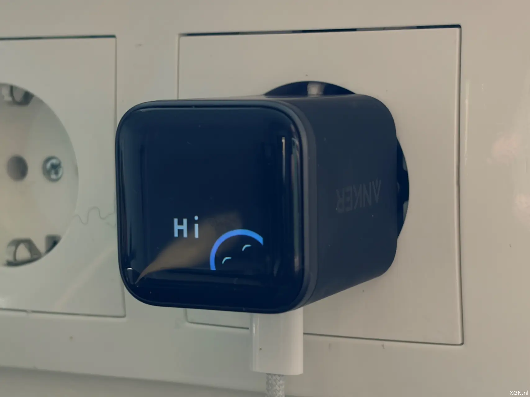 Anker Nano smart display charger