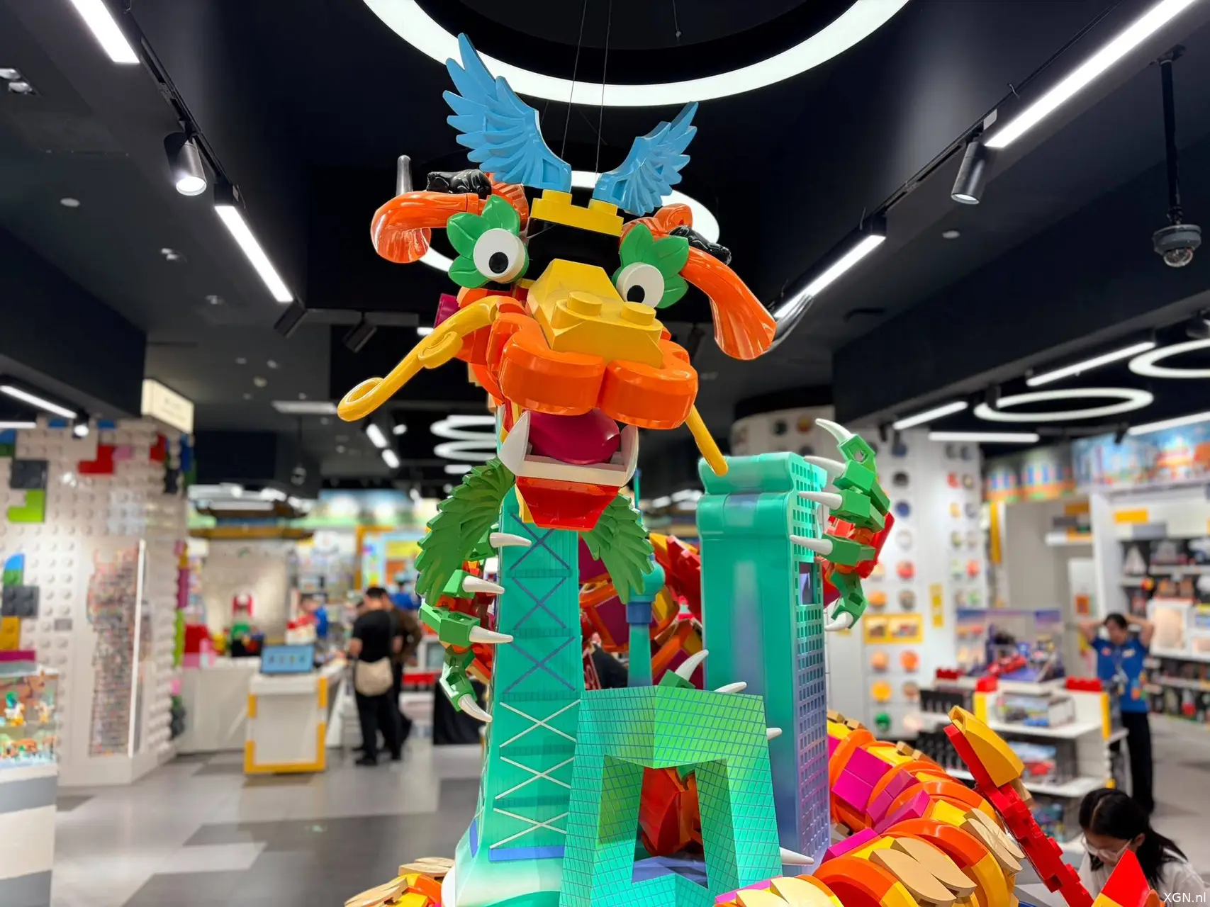 LEGO Store Beijing draak