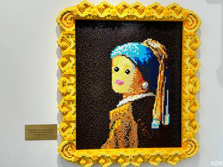 girl with pear earring lego