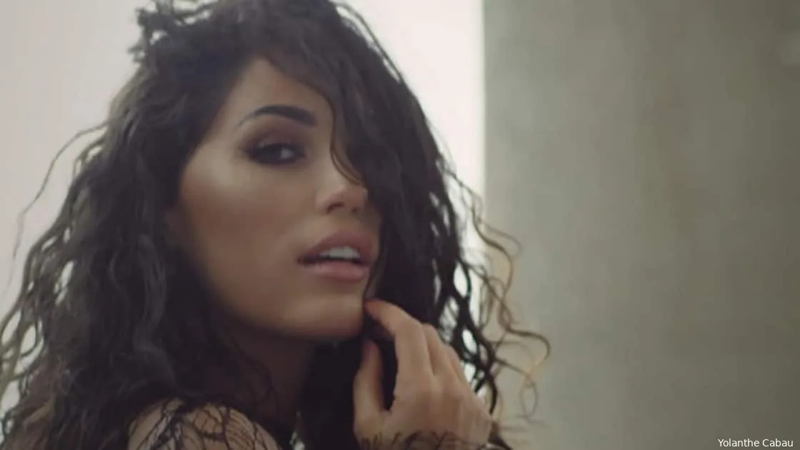 yolanthe fhm