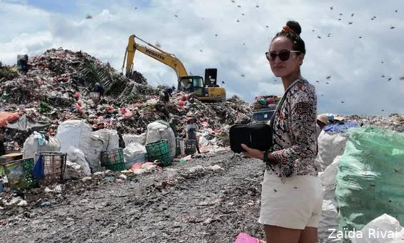 Lezing over afvalprobleem in Indonesië