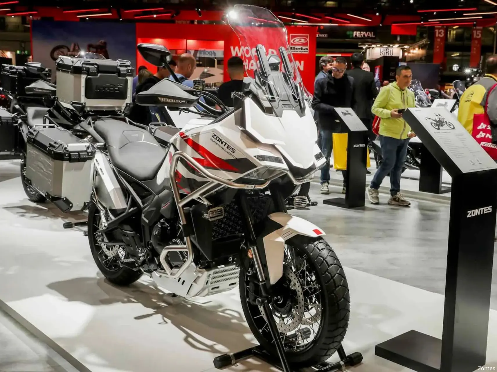 zontes 703f eicma 2024 01jpeg copia