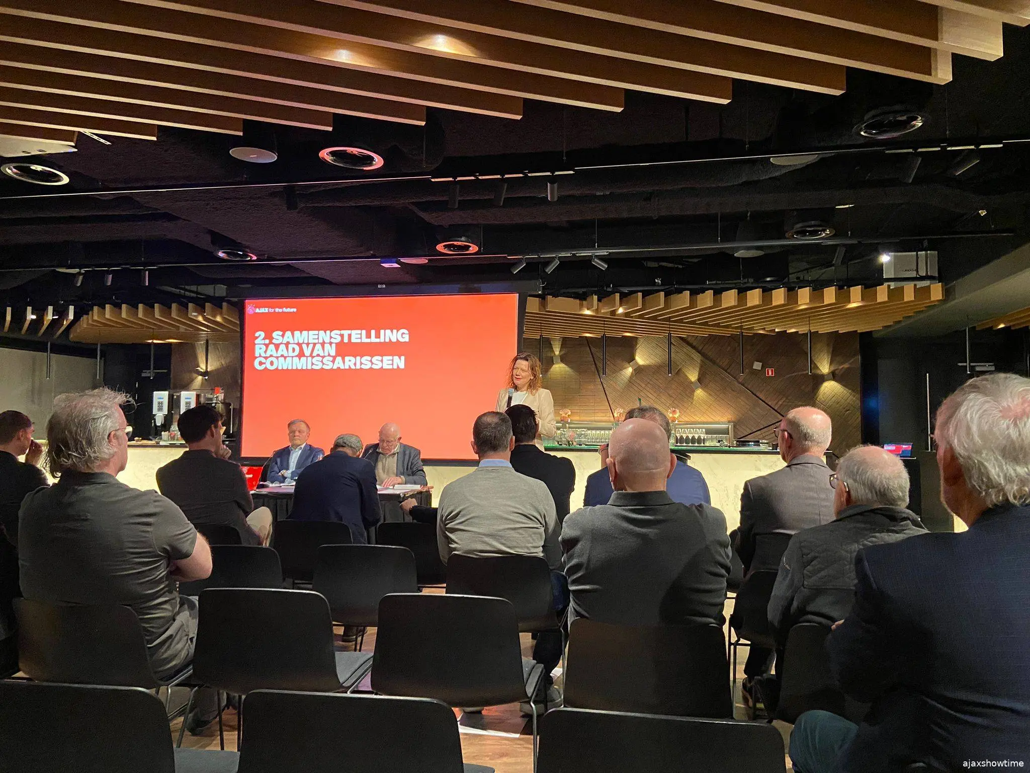 carolien gehrels bava ajax showtime