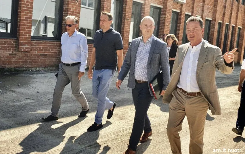 2367 60801e8728c9d36b419d6d88af3e8e0c