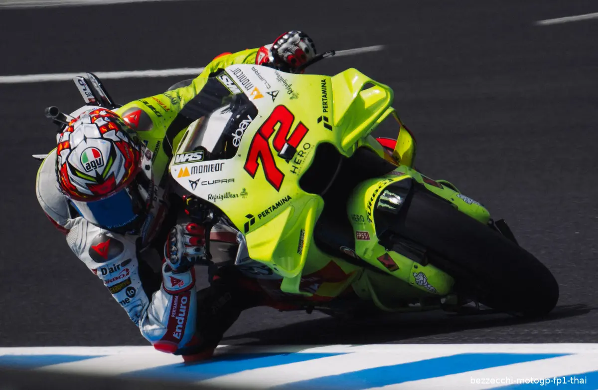 bezzecchi motogp fp1 thai
