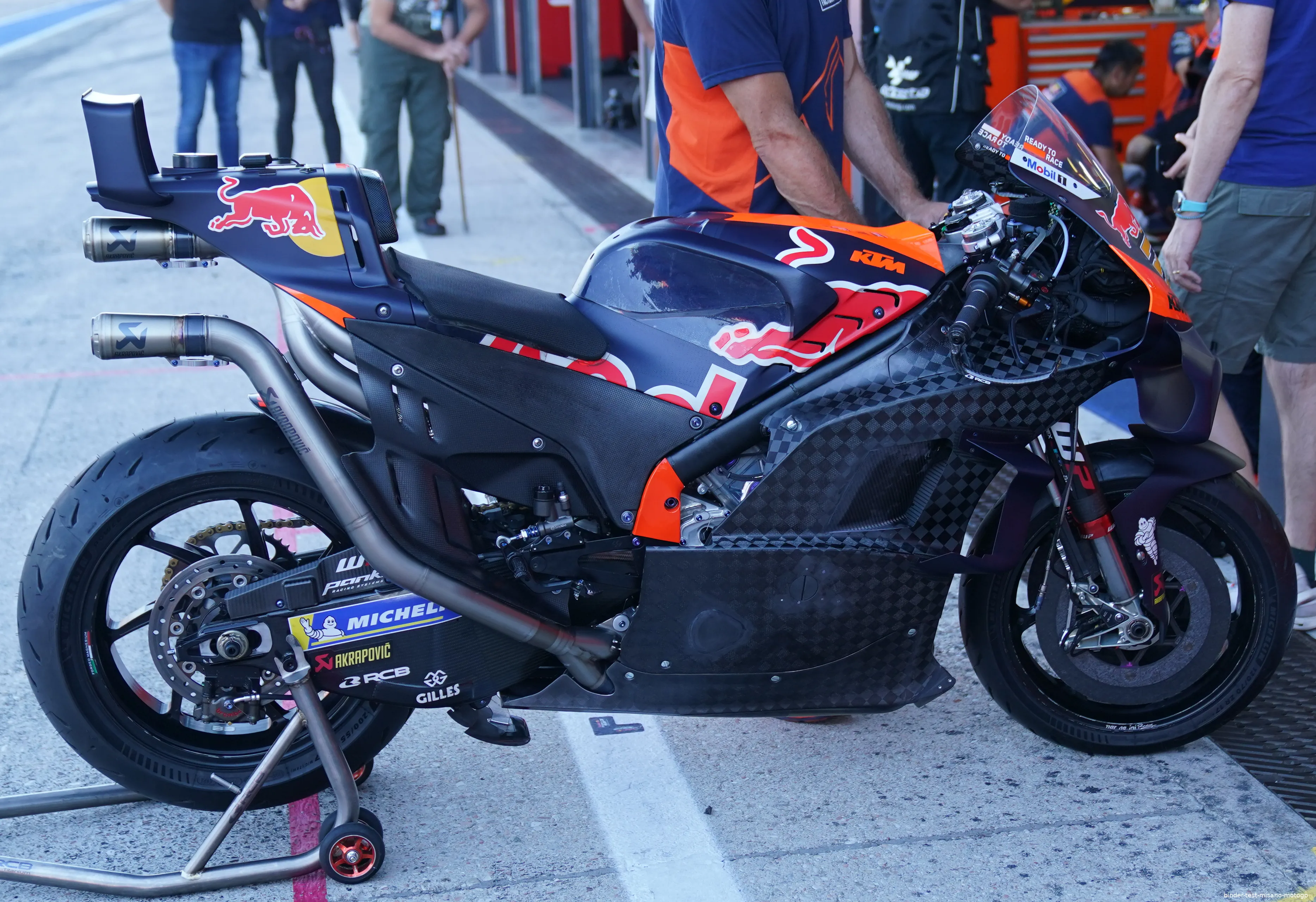 binder test misano motogp