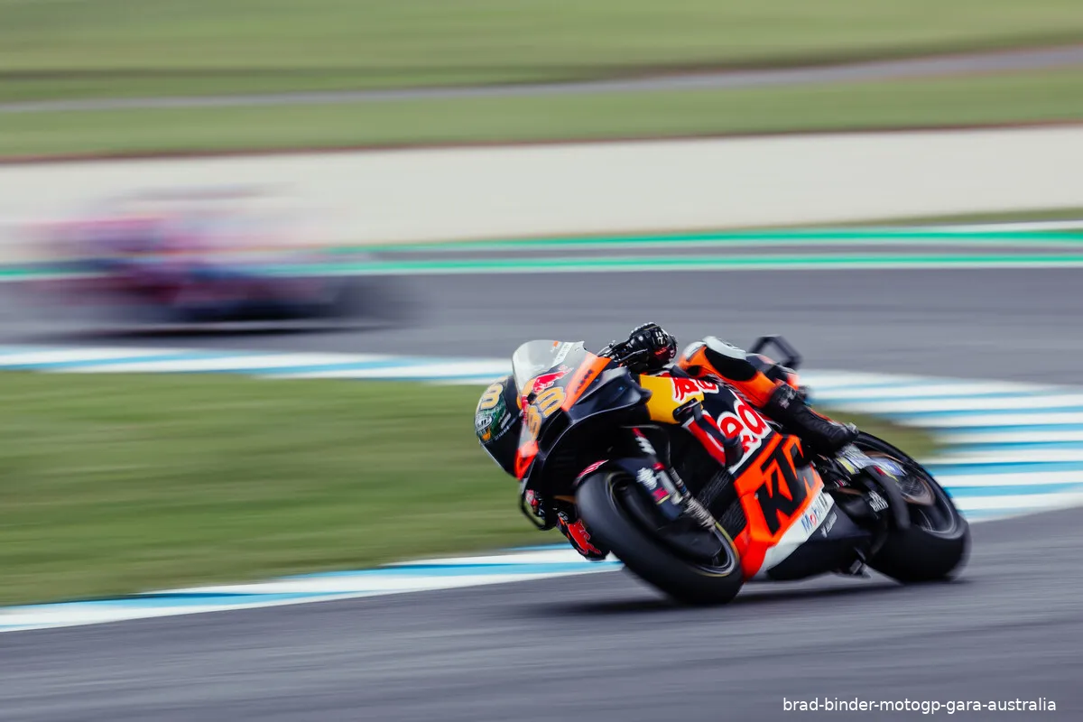 brad binder motogp gara australia
