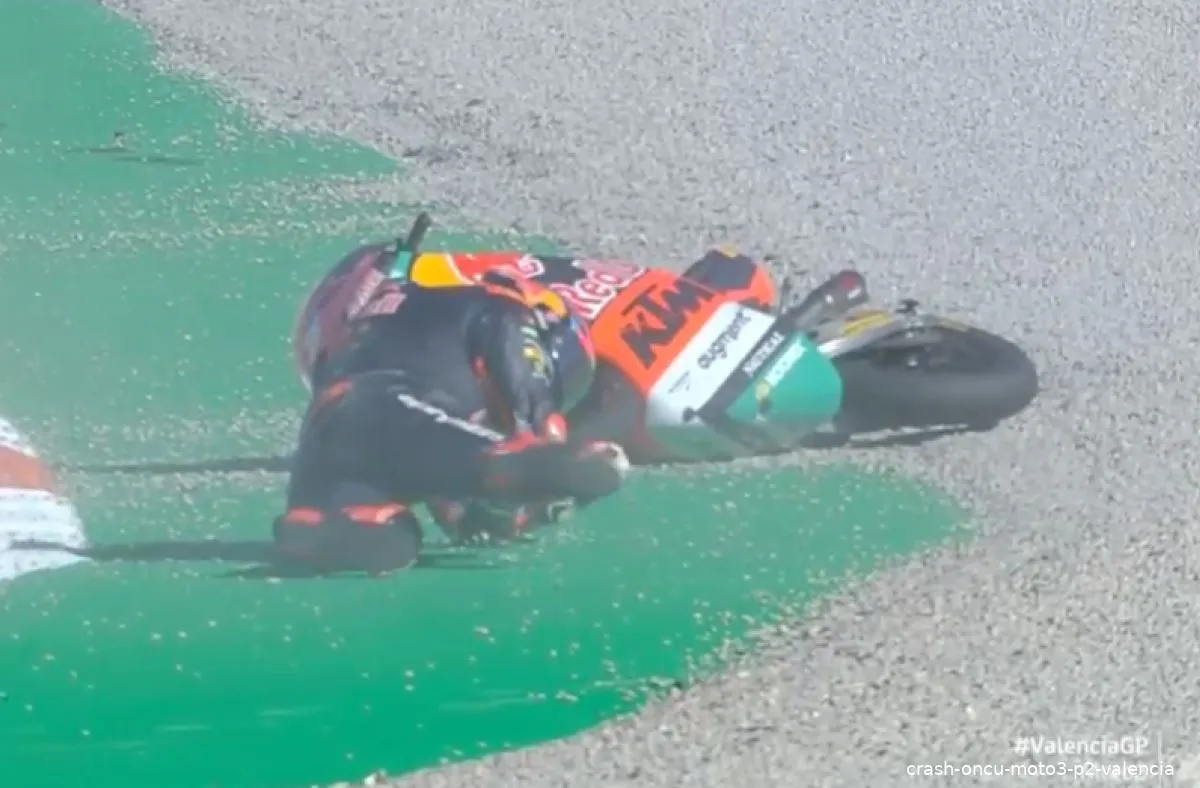 crash oncu moto3 p2 valencia