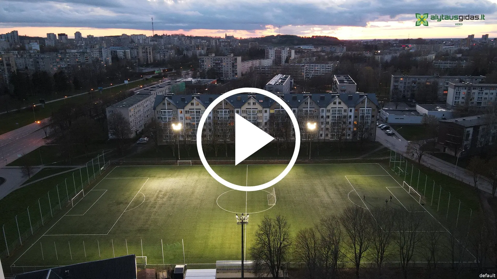stadionas play