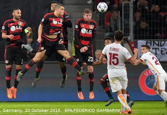 bayer leverkusen roma pjanic punizione