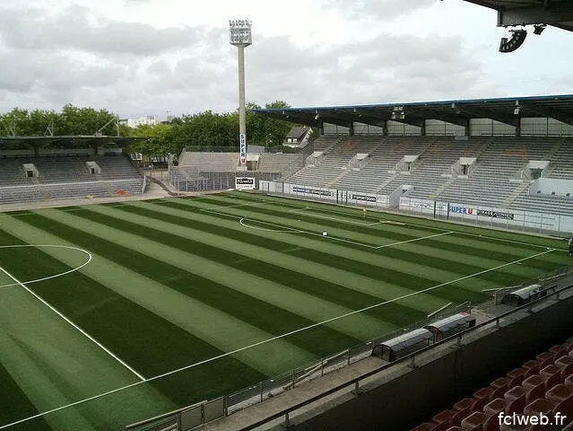 le synthetique l arme fatale de lorient 57691 9326