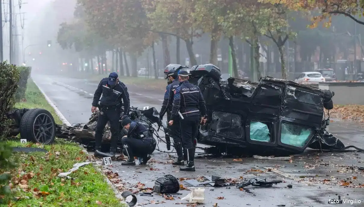 incidente milano viale fulvio testi