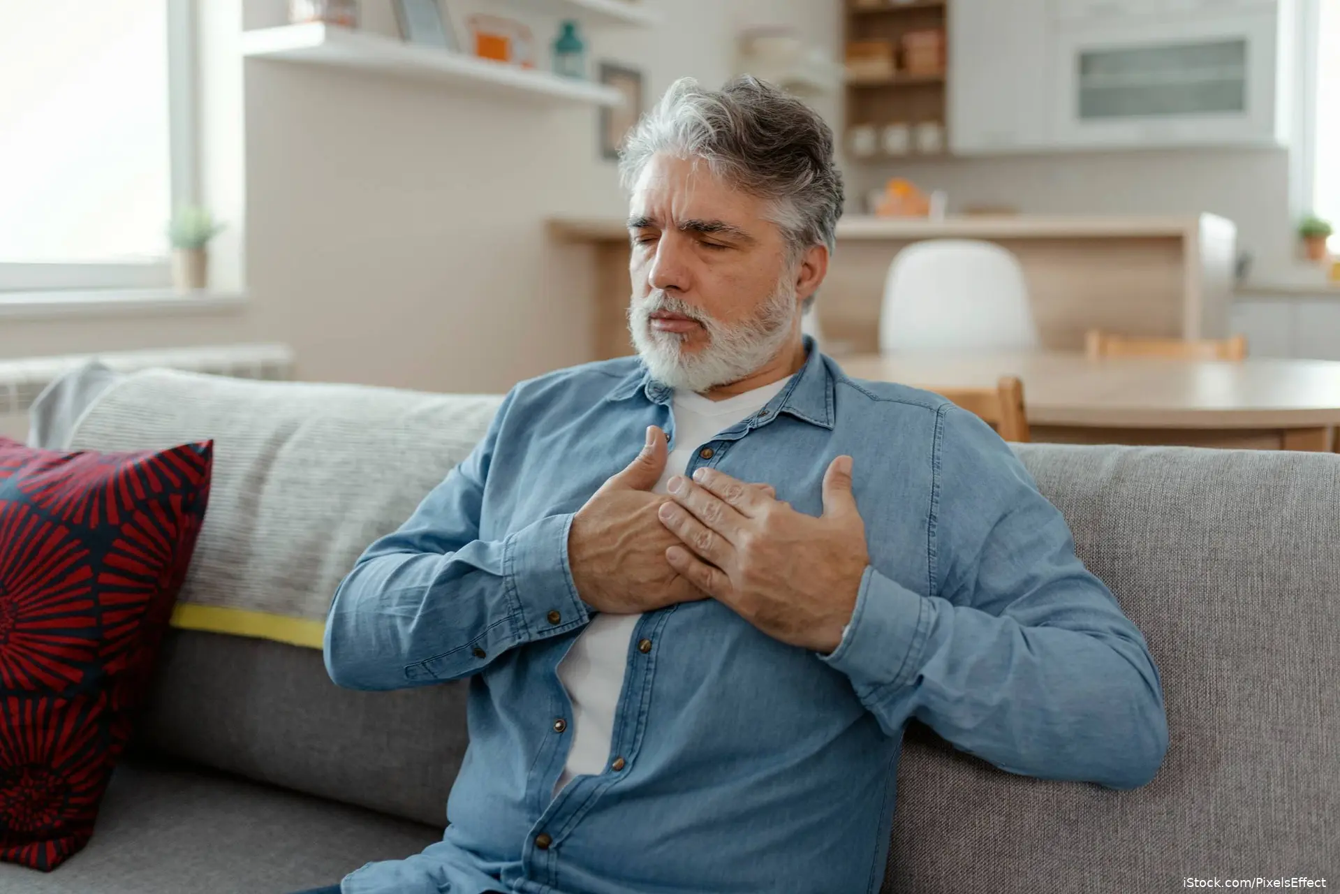 man having a heart attack