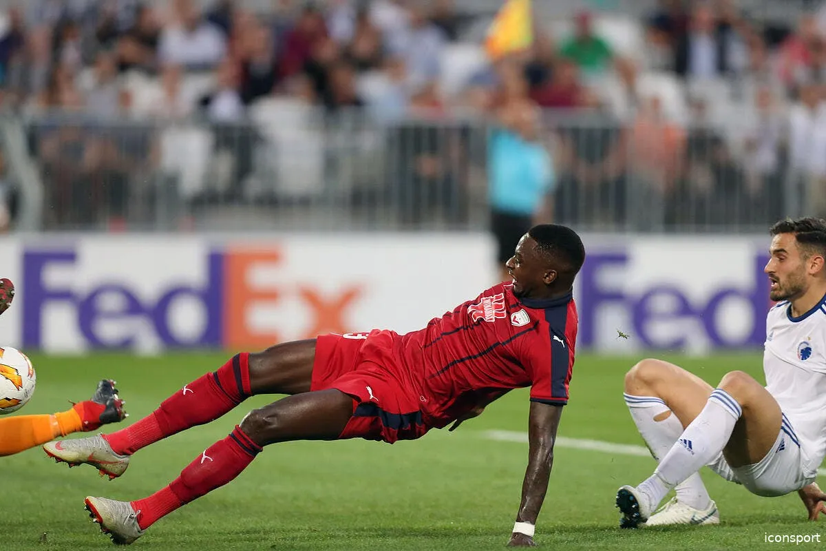 fcgb sankhare pete un gros cable apres copenhague iconsport icon blo 041018 01 06232387