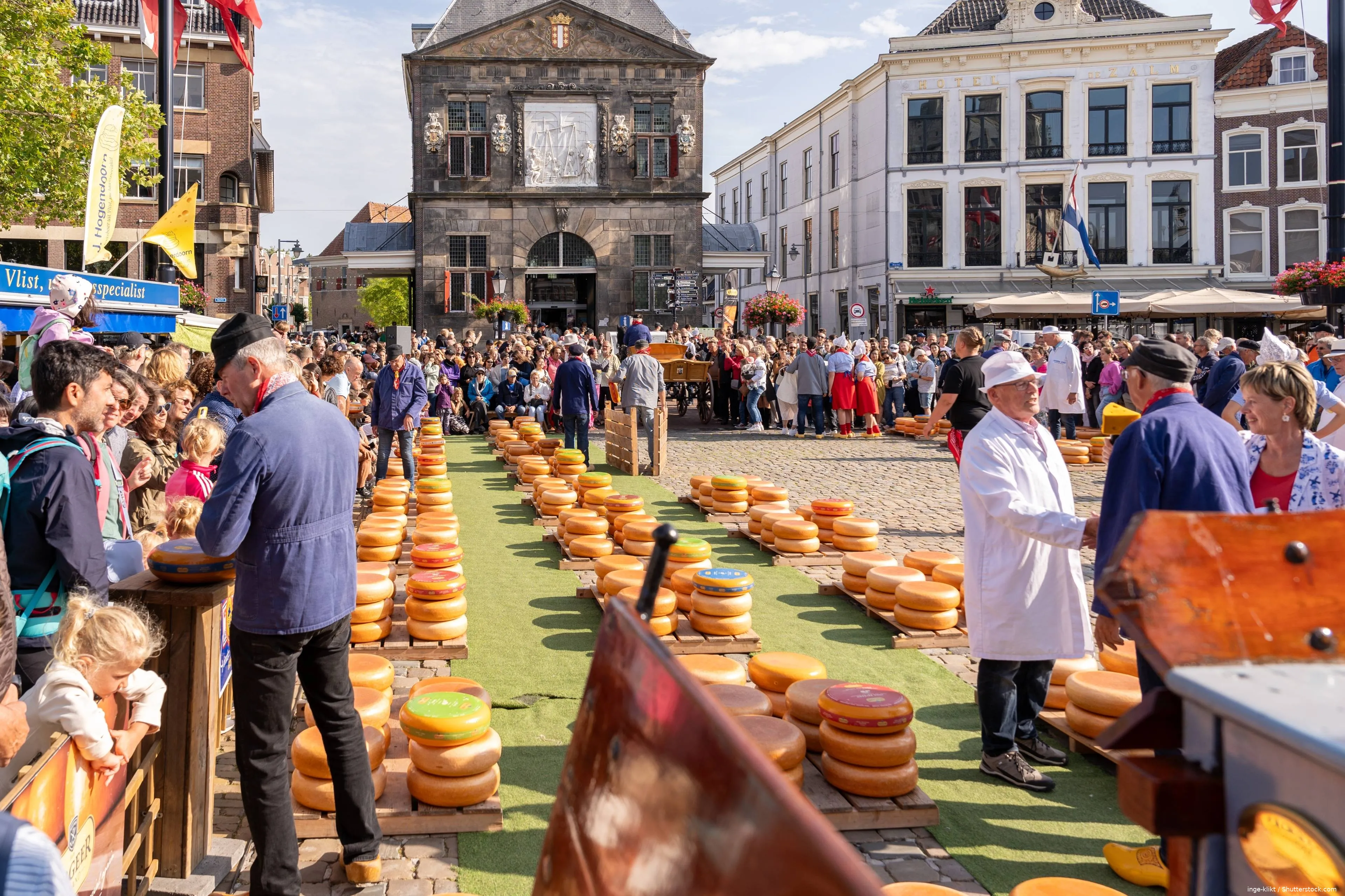 shutterstock_2511722075