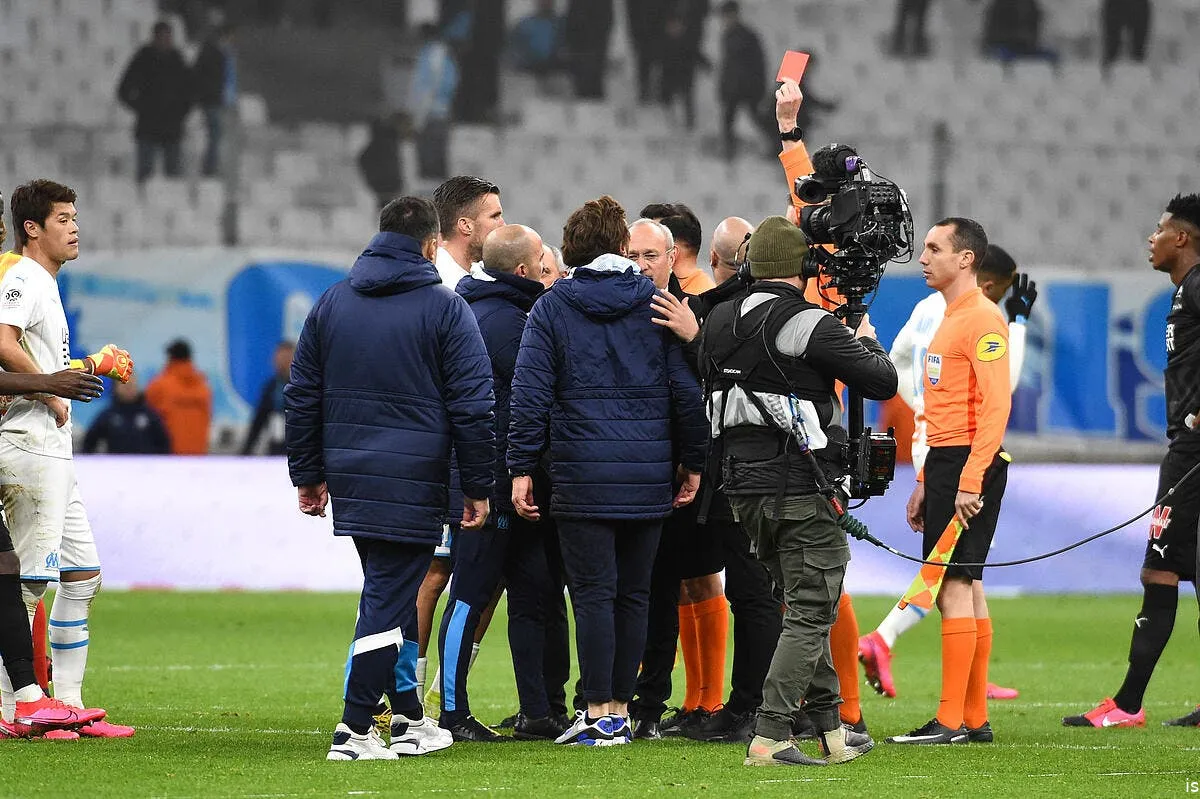 om villas boas presente ses excuses a l arbitre et plaide coupable icon dsc 7449280145