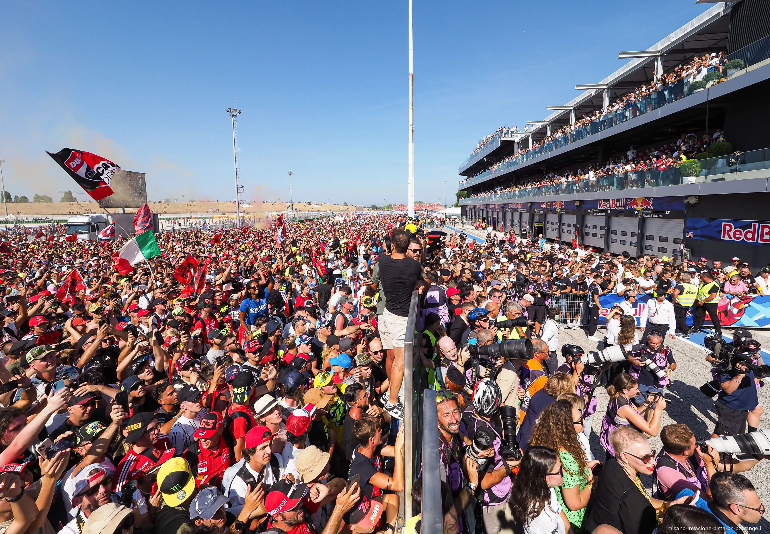 misano invasione pista ph petrangeli