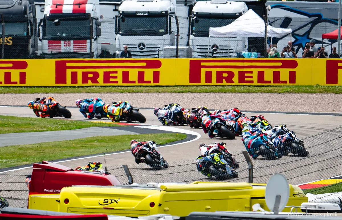 moto2 pirelli