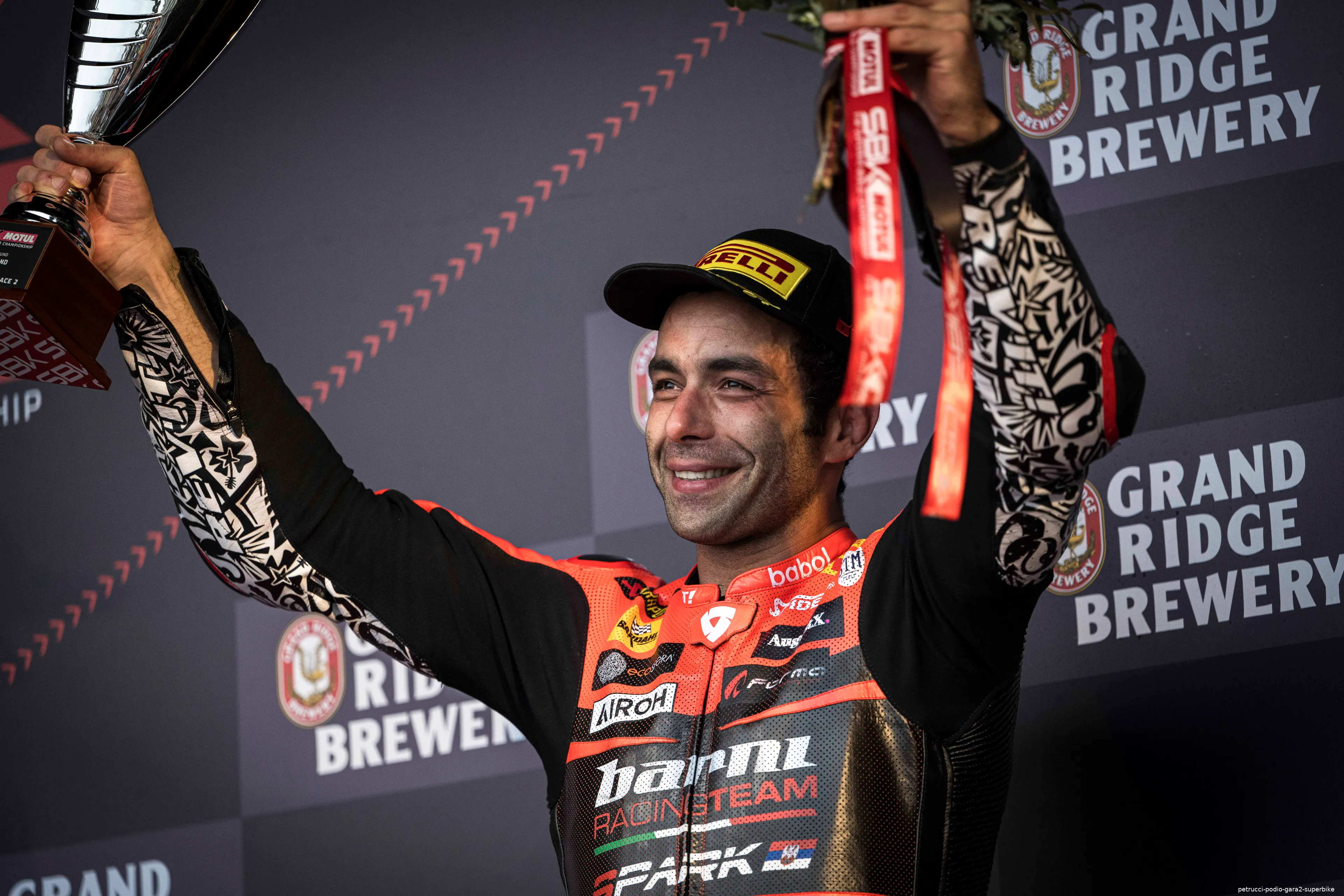 petrucci podio gara2 superbike