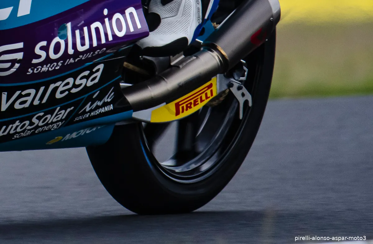 pirelli alonso moto3