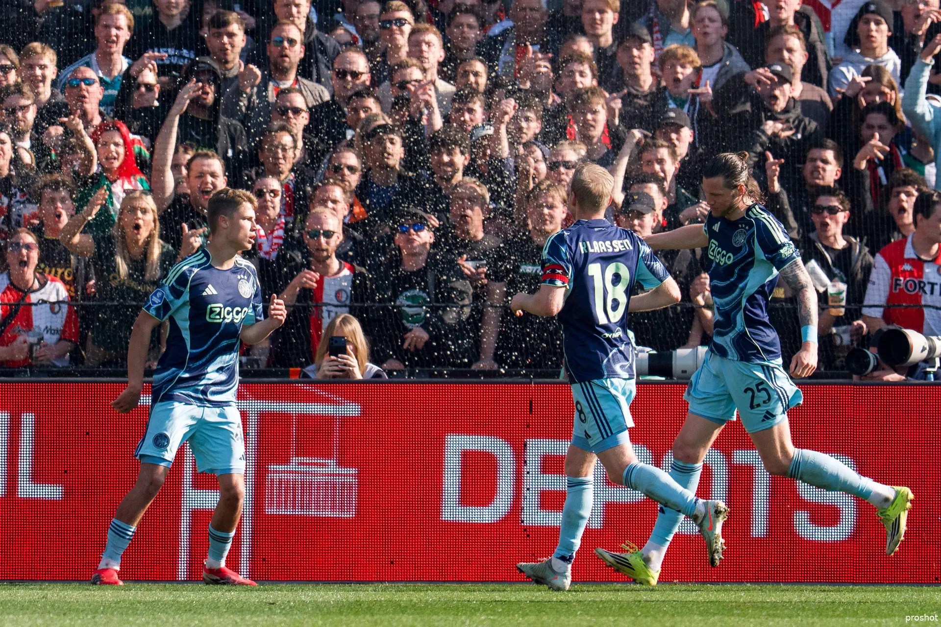 Ajax Showtime Davy Klaassen en Sean Steur