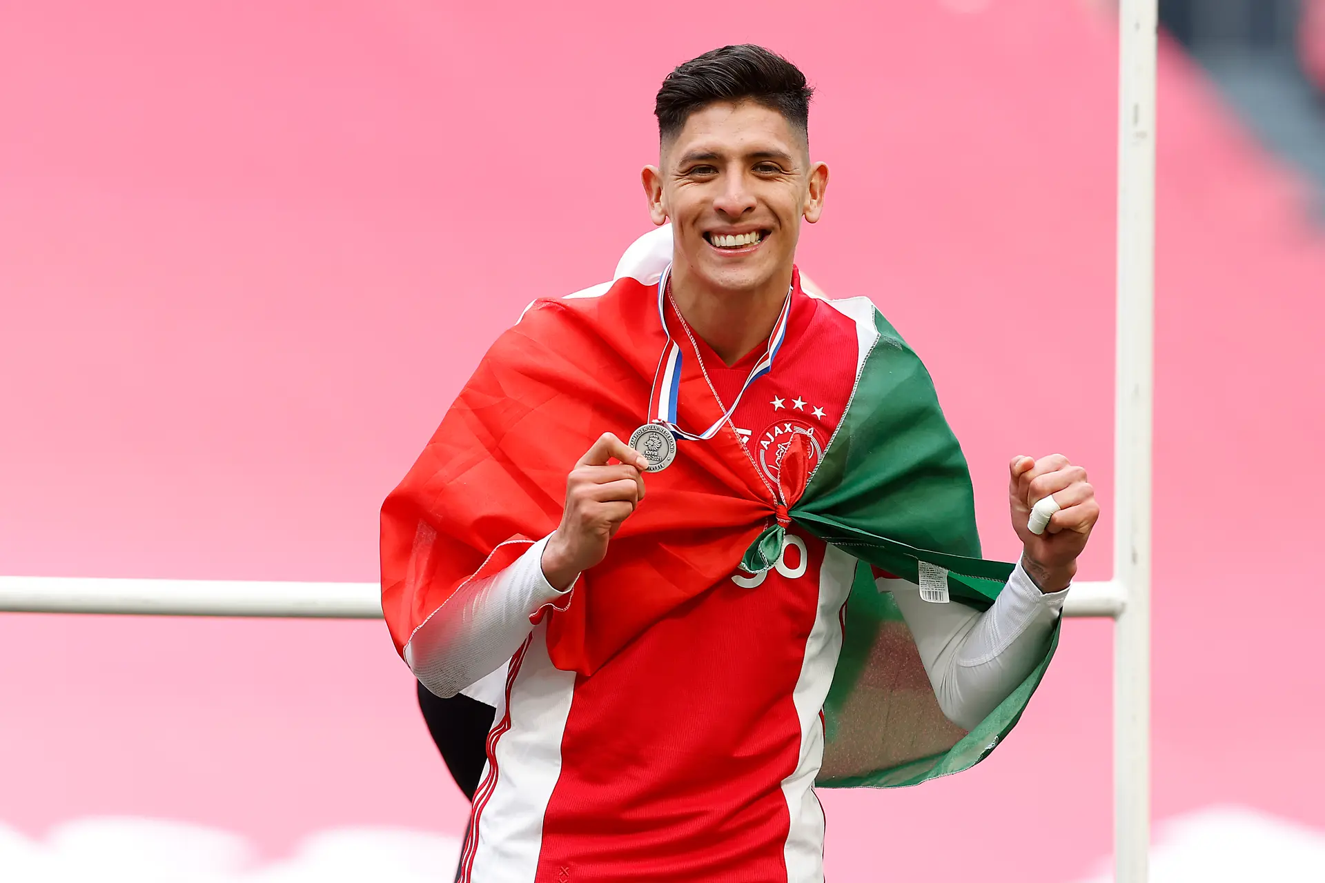 Edson Álvarez Landskampioen Mexicaanse Vlag