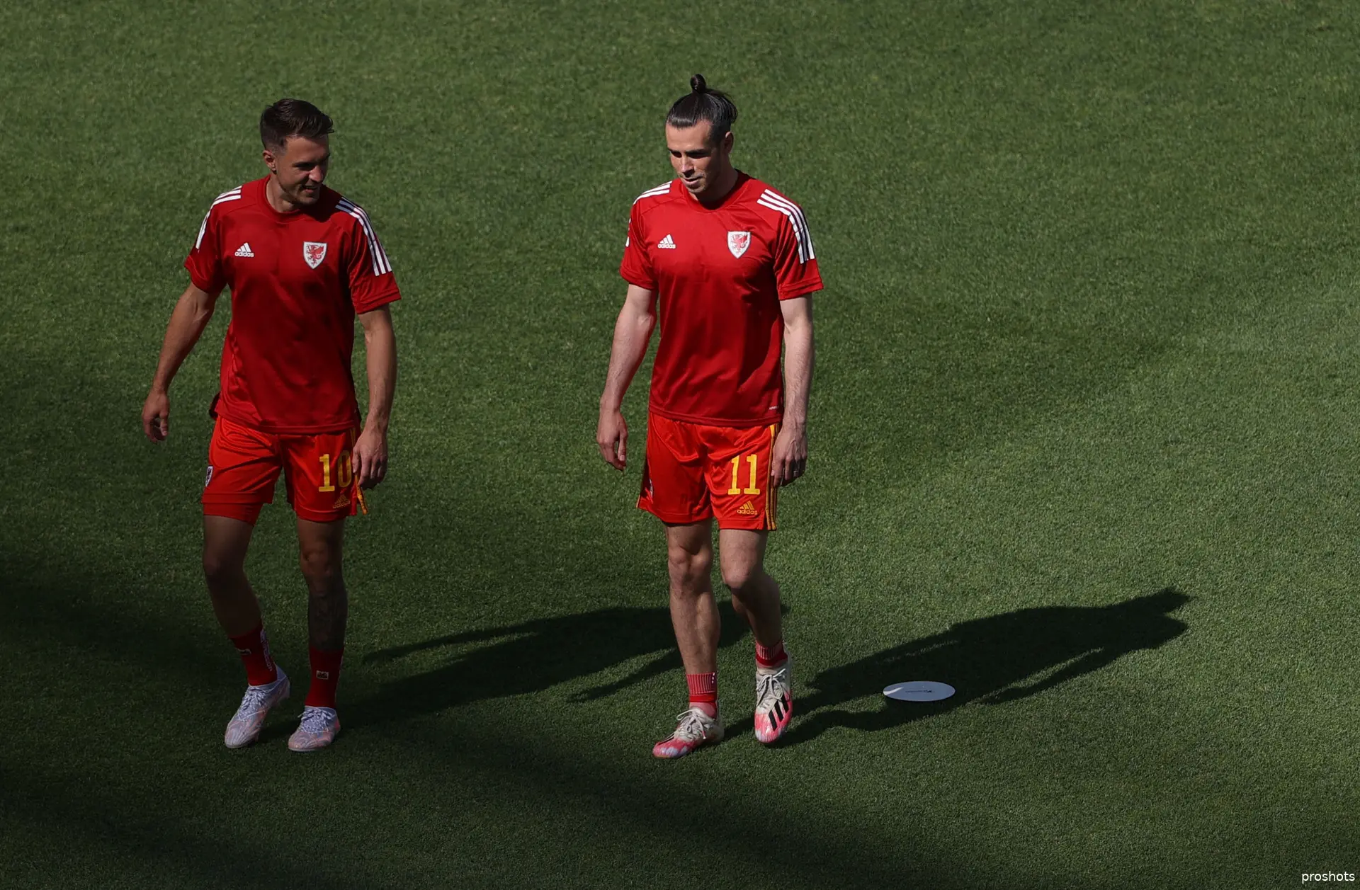 aaron ramsey gareth bale wales