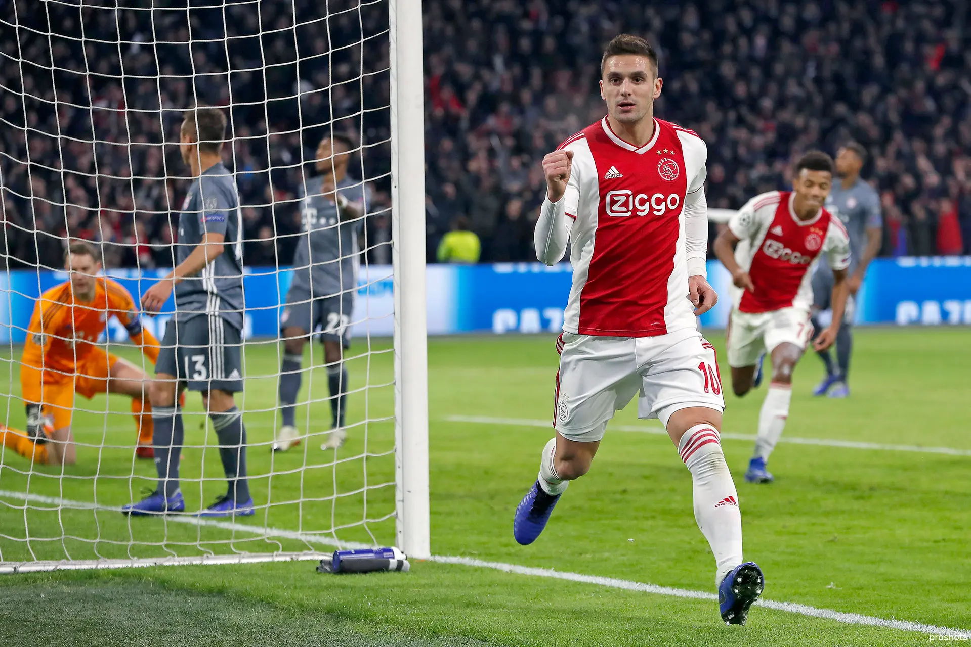 dusan tadic ajax bayern