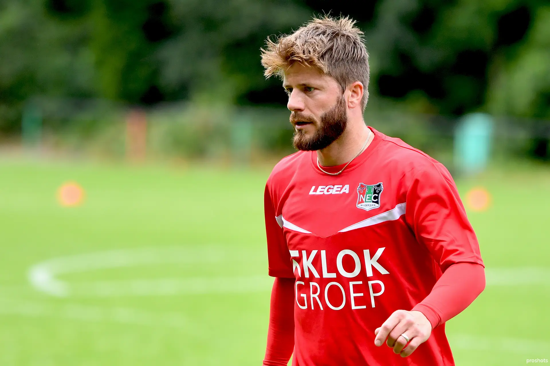 lasse schone nec