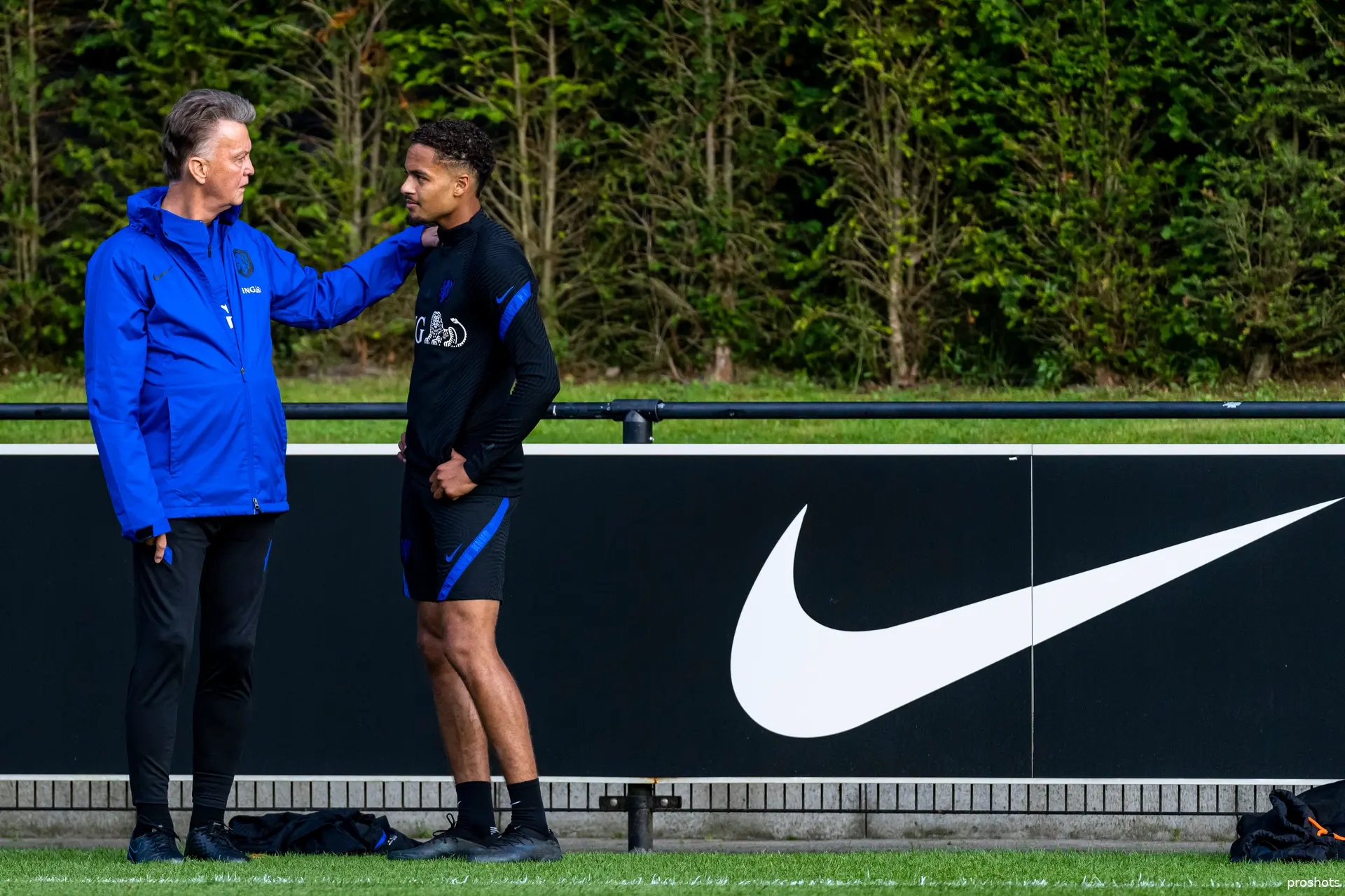 devyne rensch louis van gaal