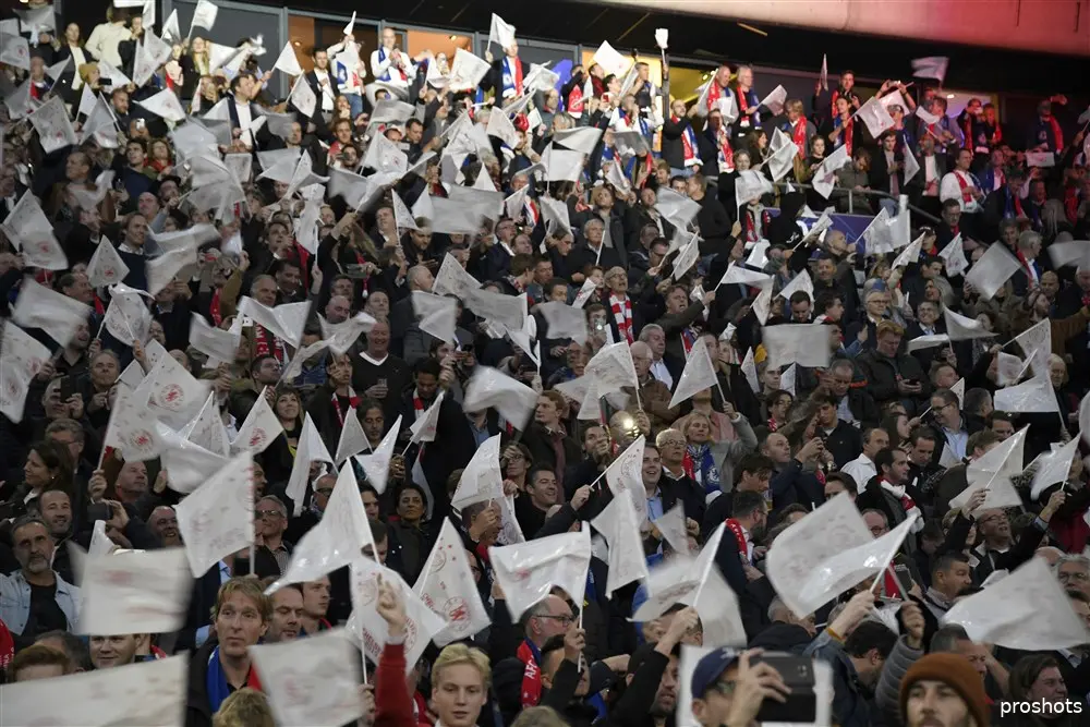 ajax fans champions league