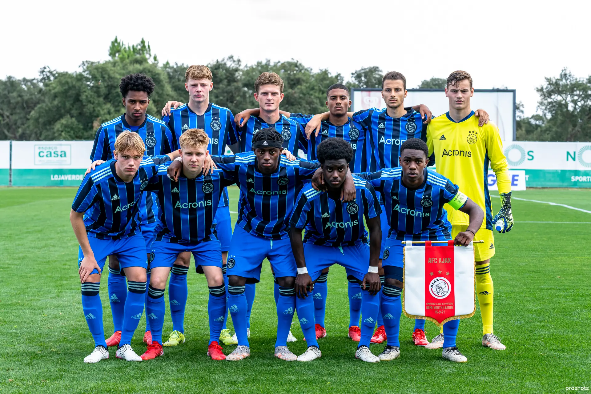 Ajax O18