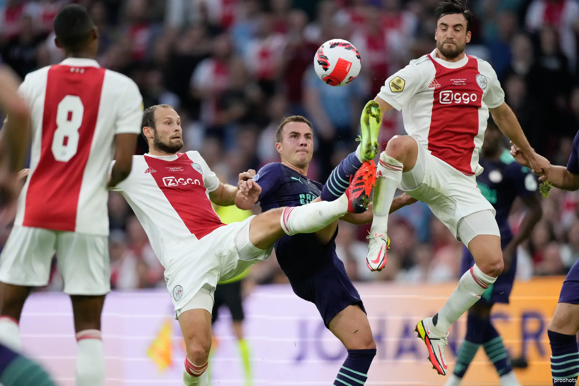 mario gotze psv ajax