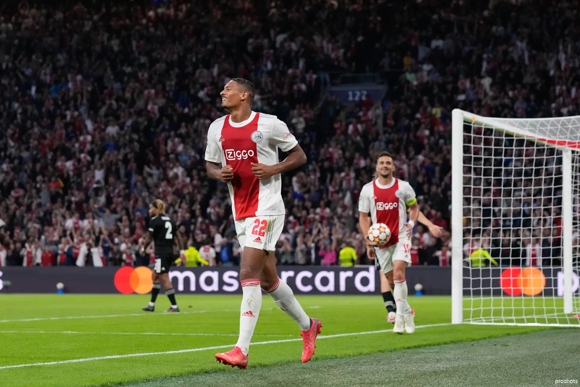 Sébastien Haller Ajax Besiktas Champions League