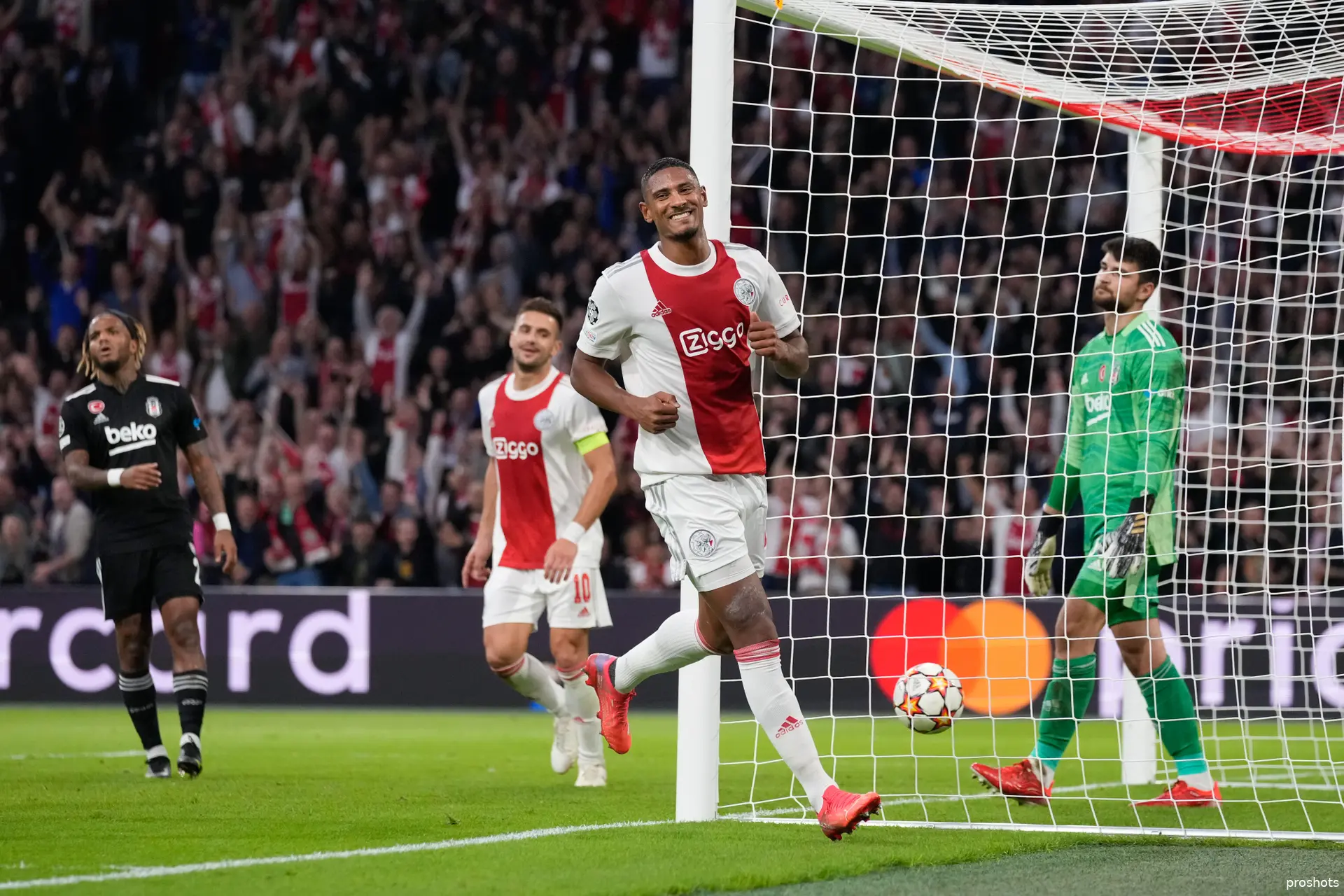 Sébastien Haller Ajax Besiktas Champions League